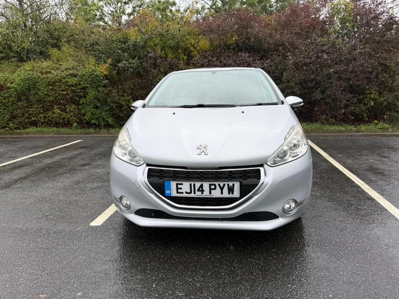 Peugeot 208 2014 photo 3