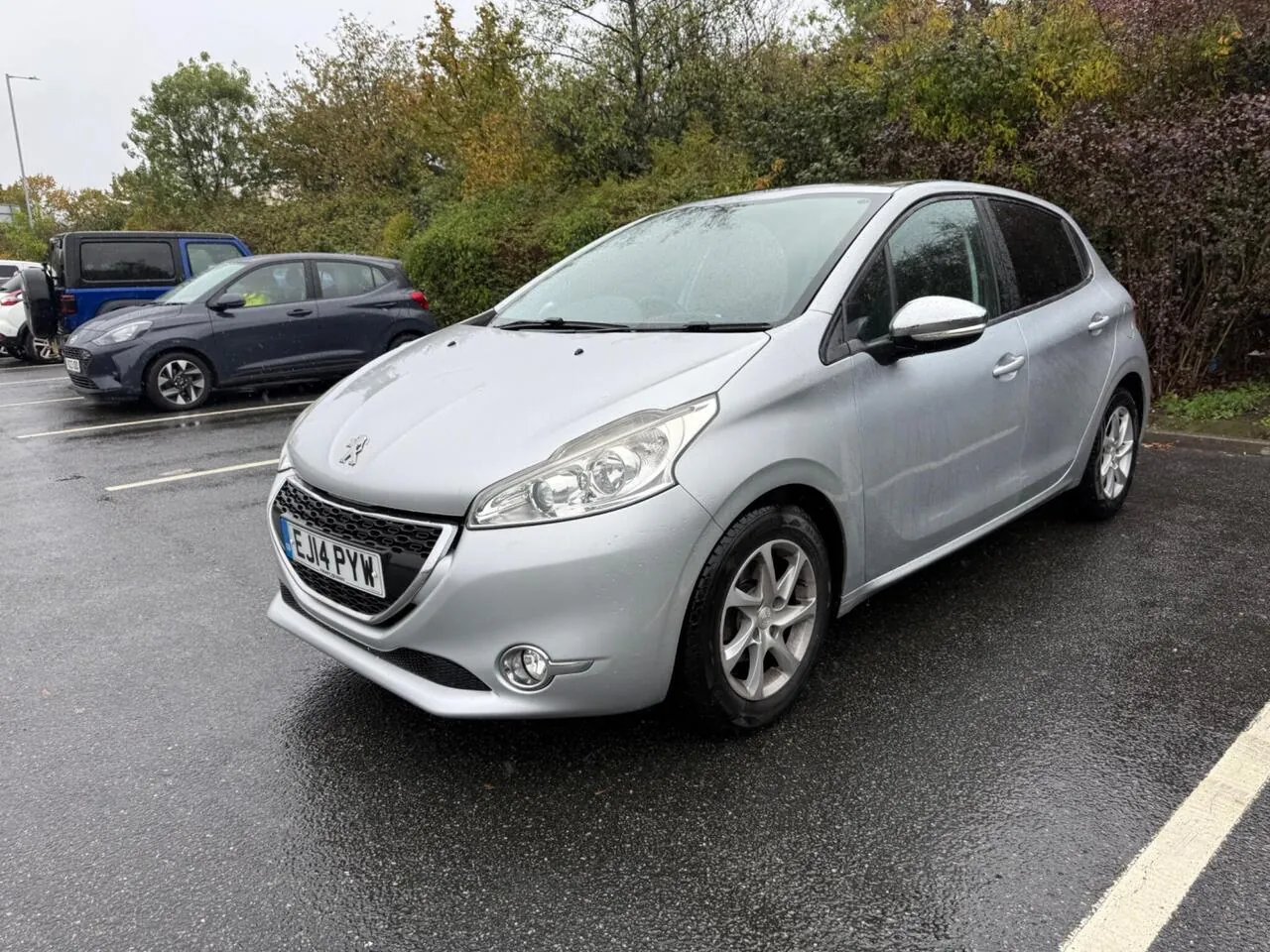 Peugeot 208 2014 photo 4