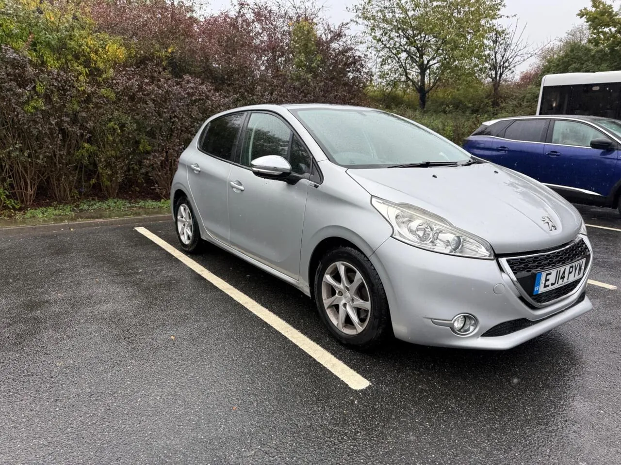 Peugeot 208 2014 photo 2