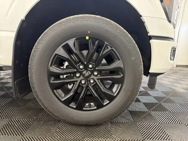 Ford F-150 2026 photo 3
