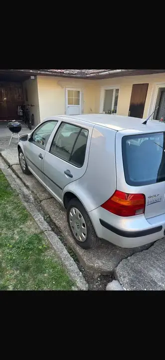 Volkswagen Golf 1998 photo 2