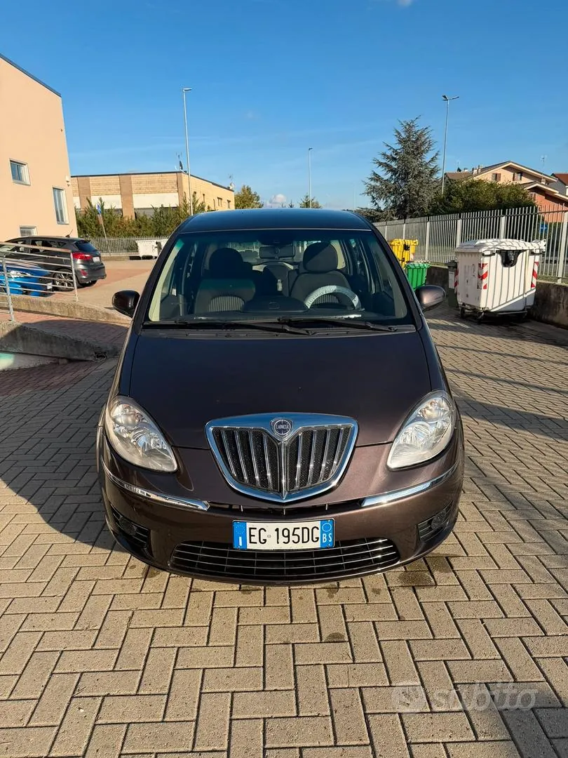 Lancia Musa 2011 photo 3