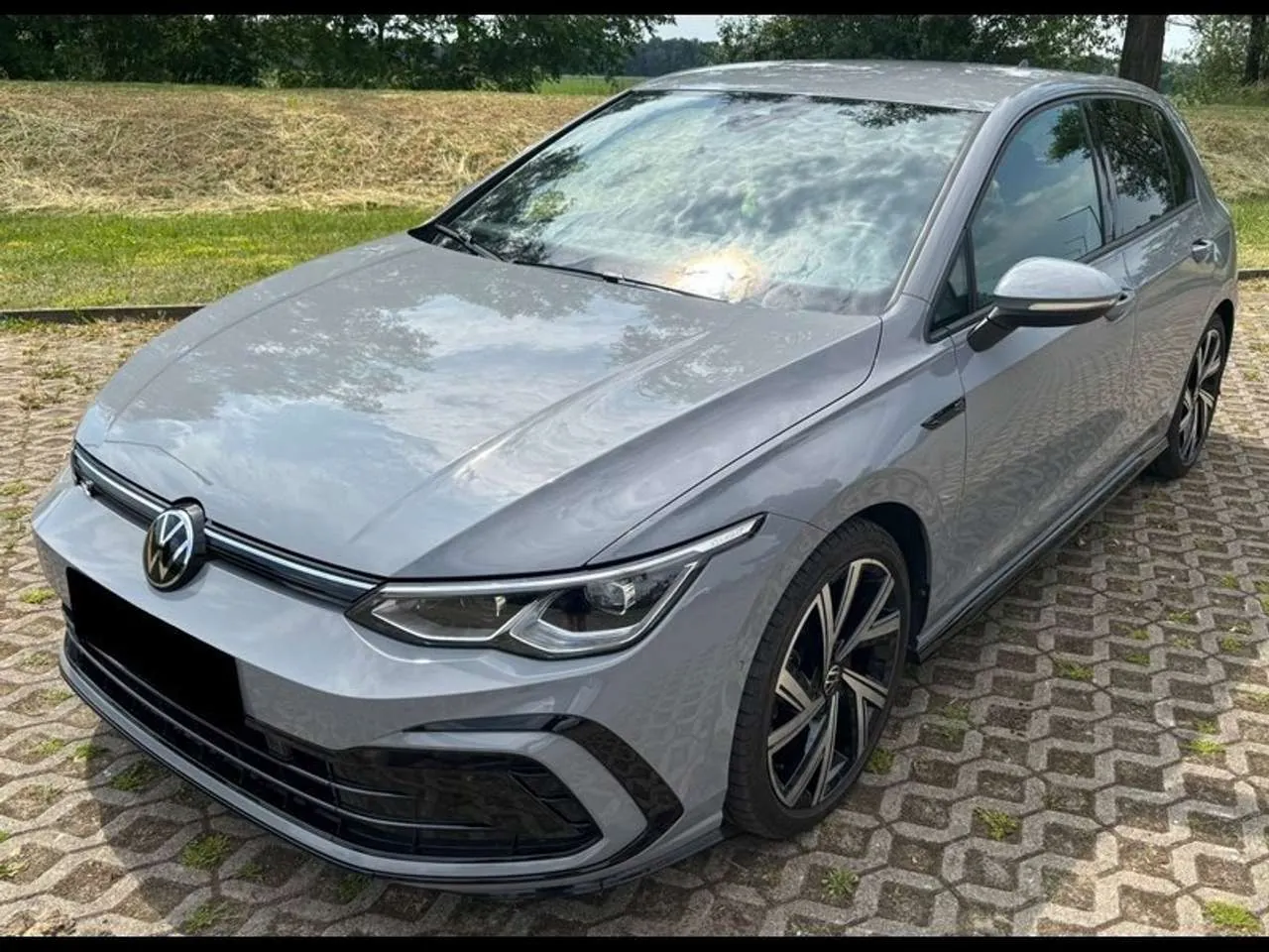 Volkswagen Golf 2024 photo 2