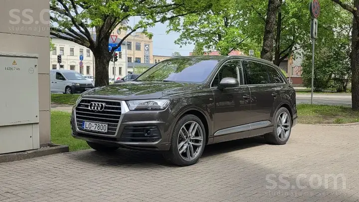 Audi Q7 2015 photo 4