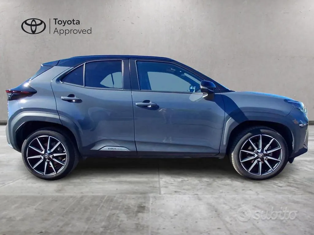 Toyota Yaris Cross 2025 photo 4