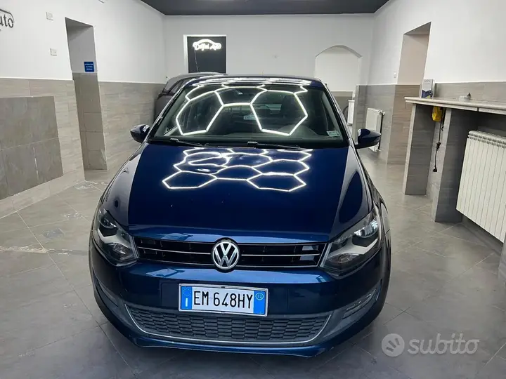 Volkswagen Polo 2012 photo 2