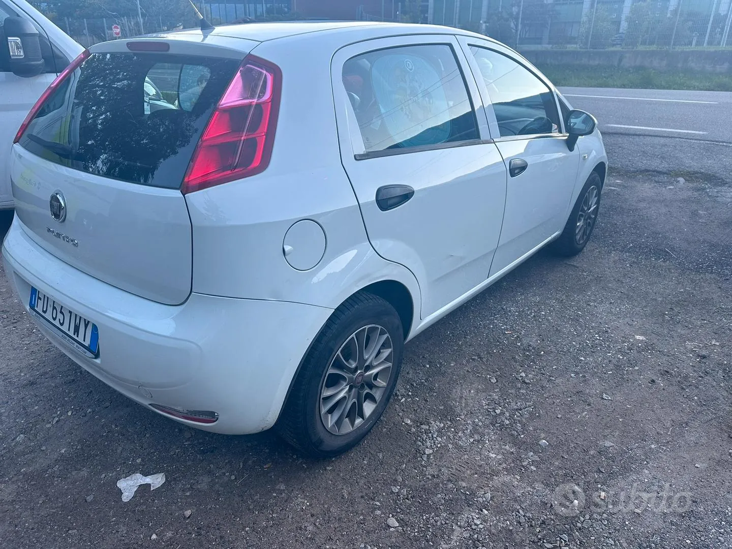 Fiat Punto 2016 photo 3