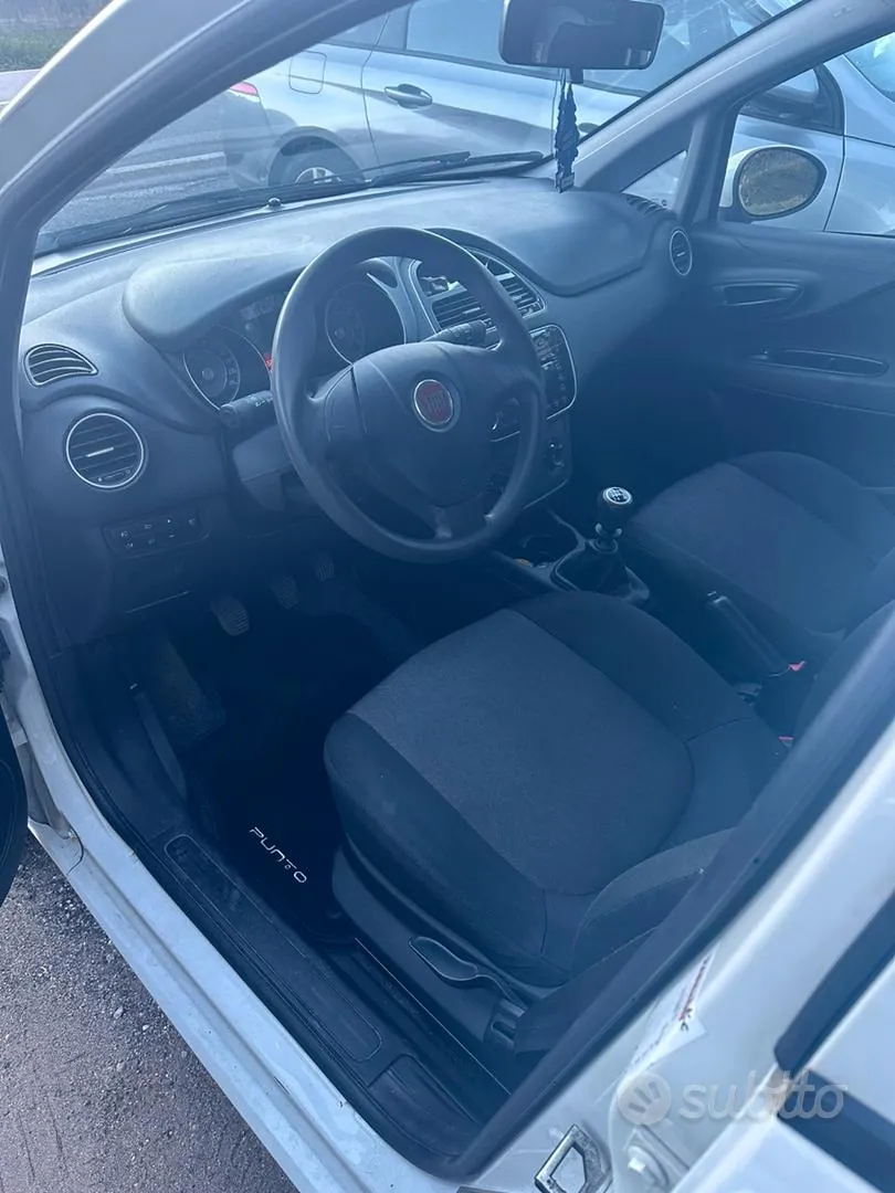 Fiat Punto 2016 photo 5