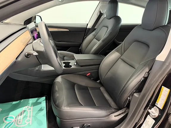 Tesla Model 3 2023 photo 3