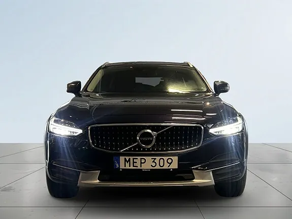 Volvo V90 Cross Country 2019 photo 2