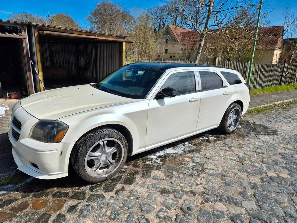 Dodge Magnum