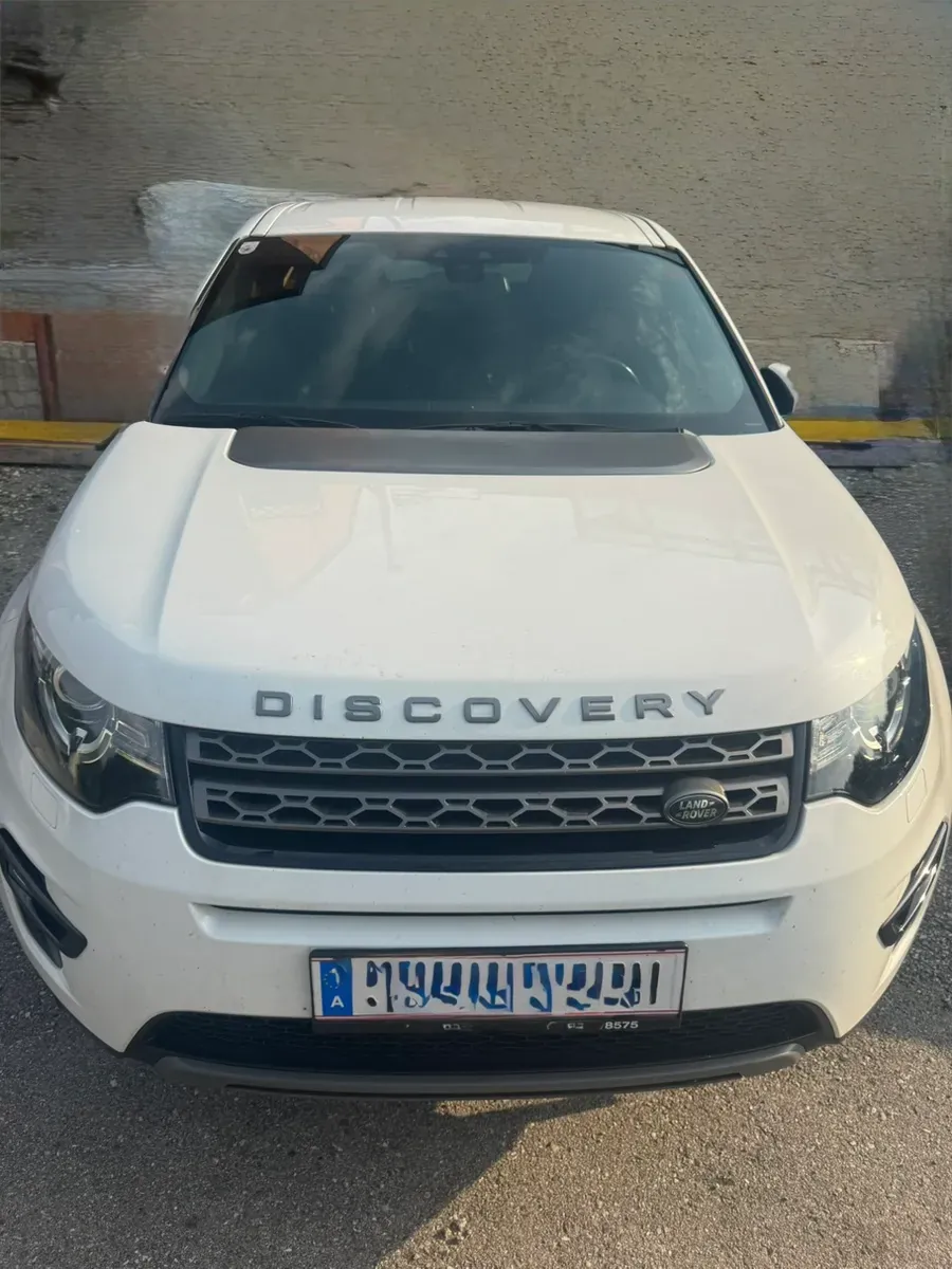 Land Rover Discovery Sport 2019 photo 2