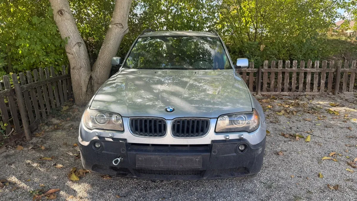 BMW X3 2004 photo 2