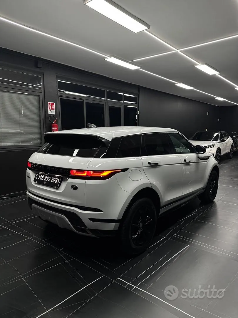 Land Rover Range Rover Evoque 2022 photo 3