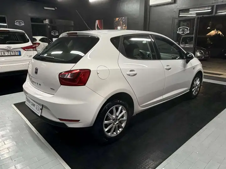 Seat Ibiza 2015 photo 4