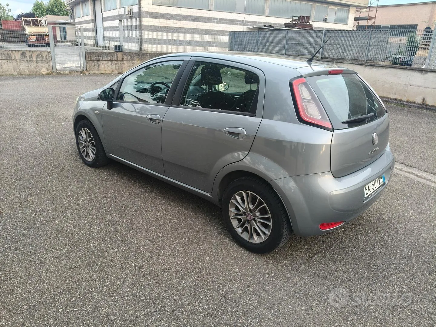 Fiat Punto Evo 2012 photo 5
