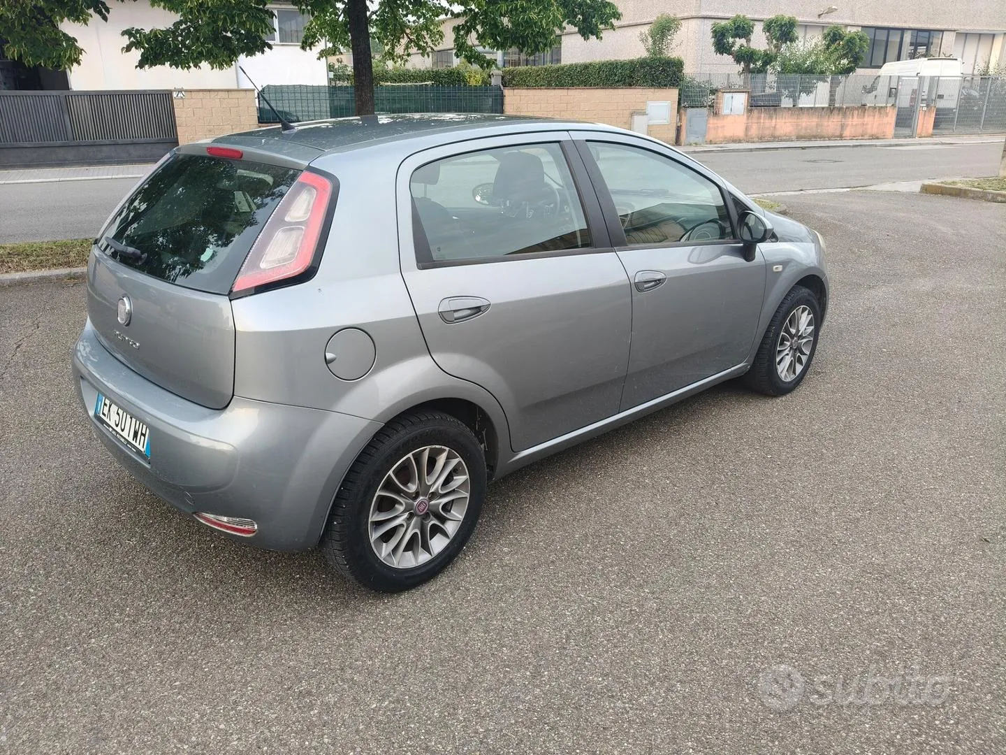 Fiat Punto Evo 2012 photo 3