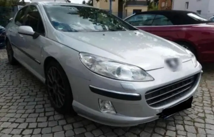 Peugeot 407