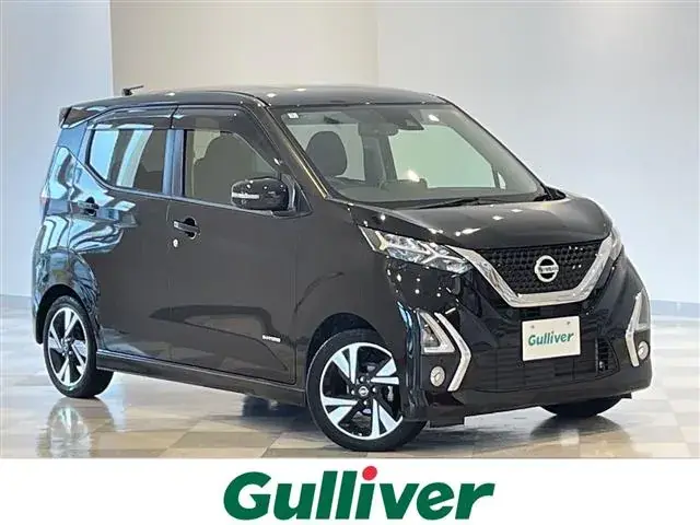 Nissan Daystar X