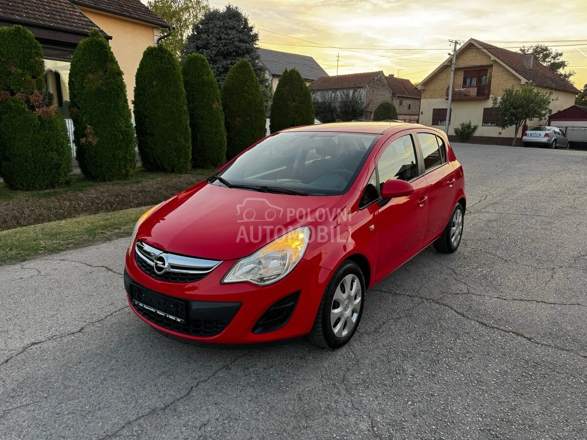 Opel Corsa D 2012 photo 2