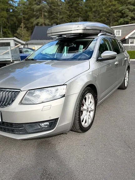 Skoda Octavia 2014 photo 2