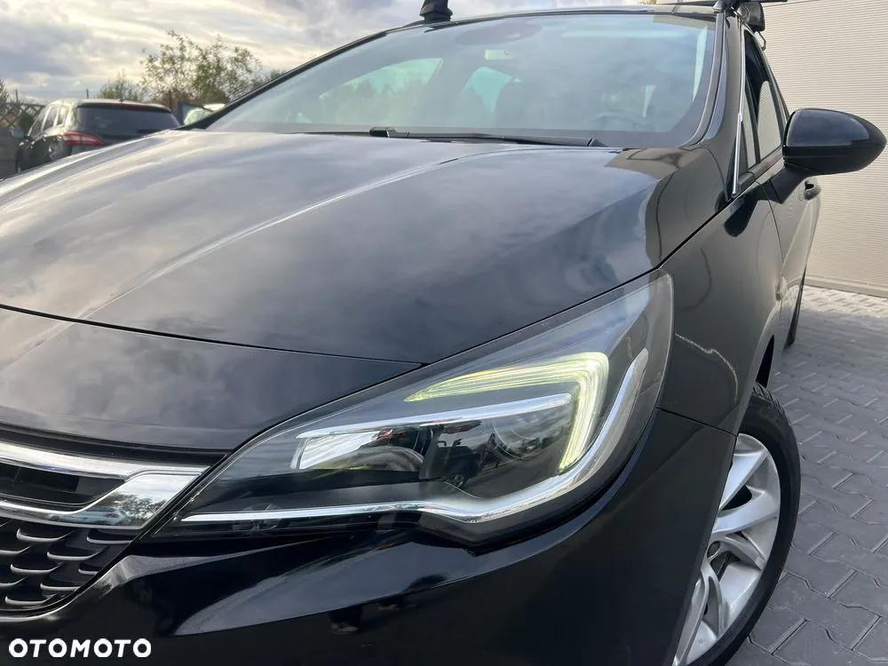 Opel Astra 2019 photo 2