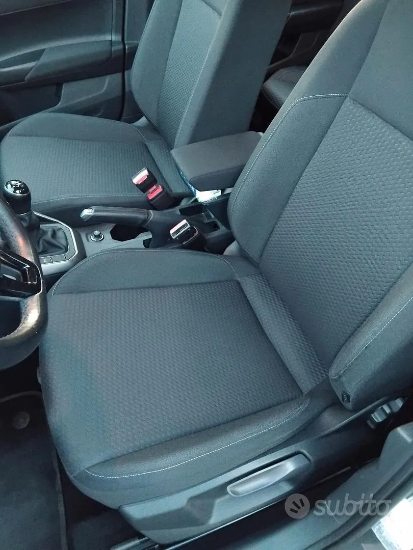Volkswagen Polo 2019 photo 2
