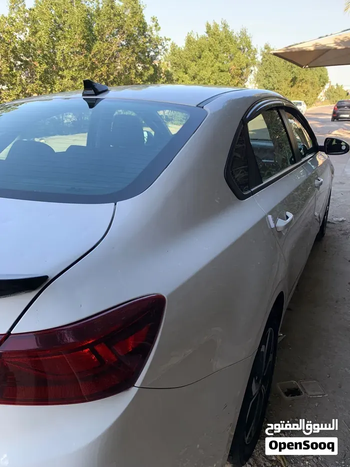 Kia Forte 2020 photo 2