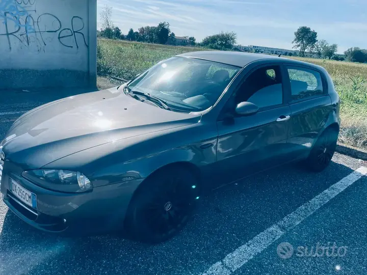 Alfa Romeo 147