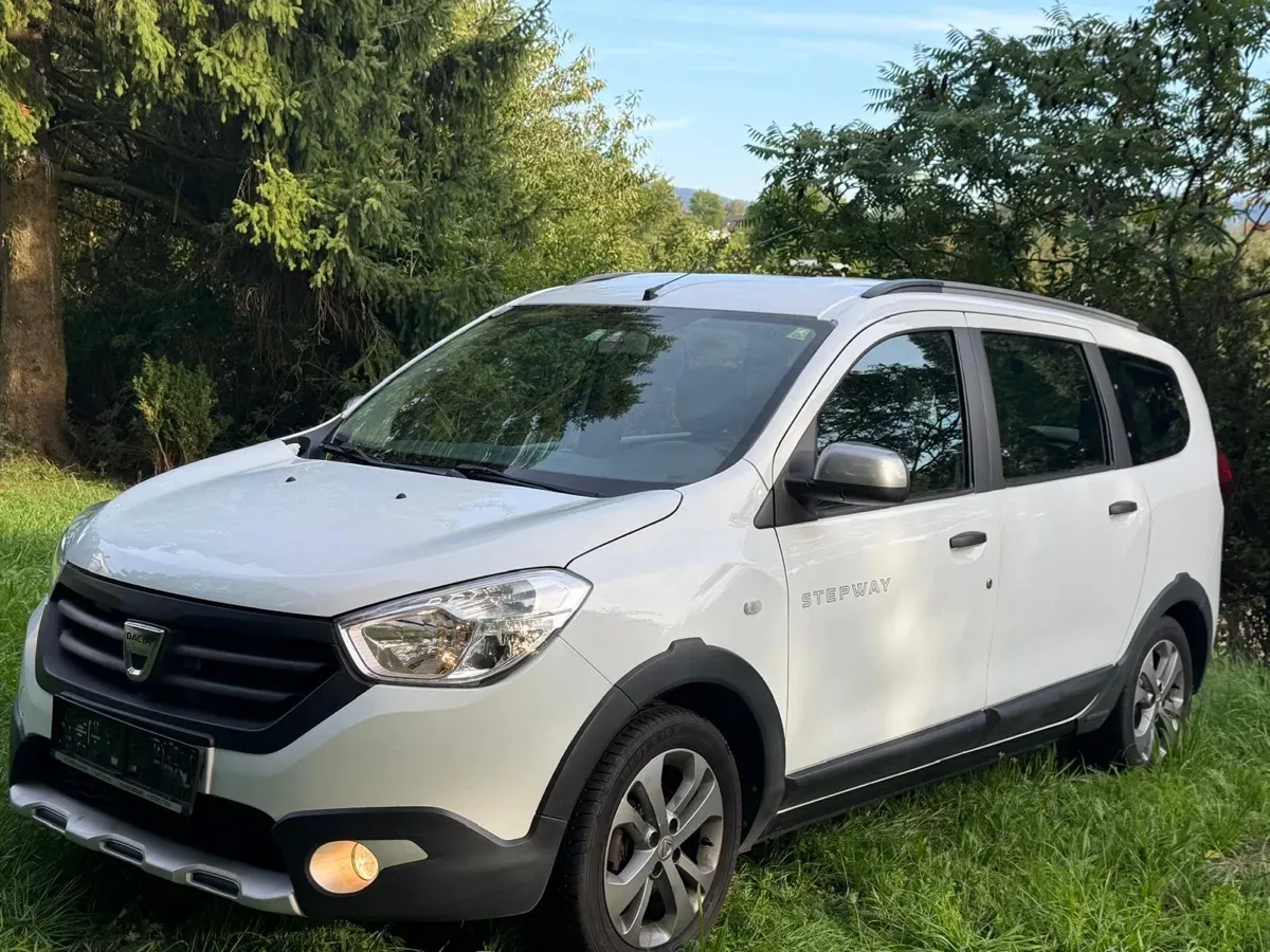 Dacia Lodgy 2016 photo 2