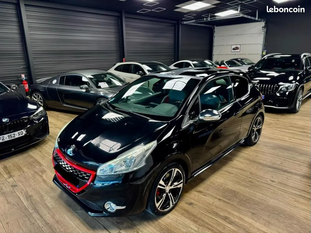 Peugeot 208 2014 photo 4