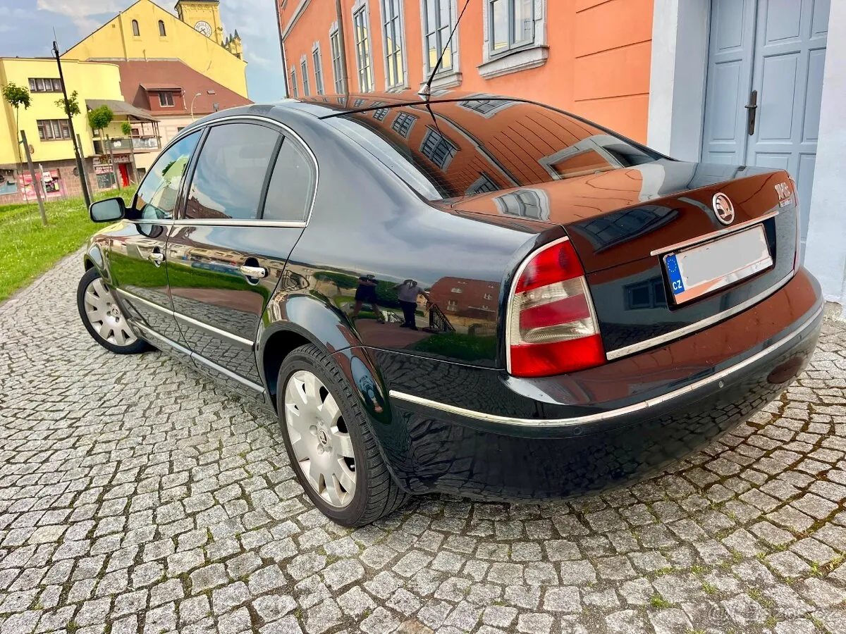 Skoda Superb 2005 photo 4