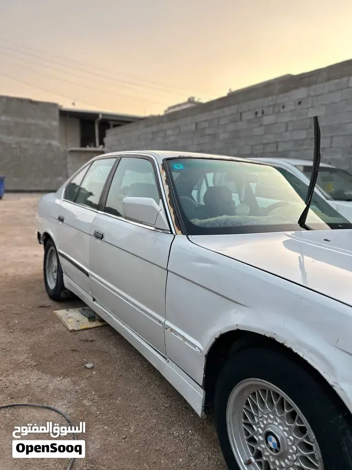 BMW 520 1991 photo 2