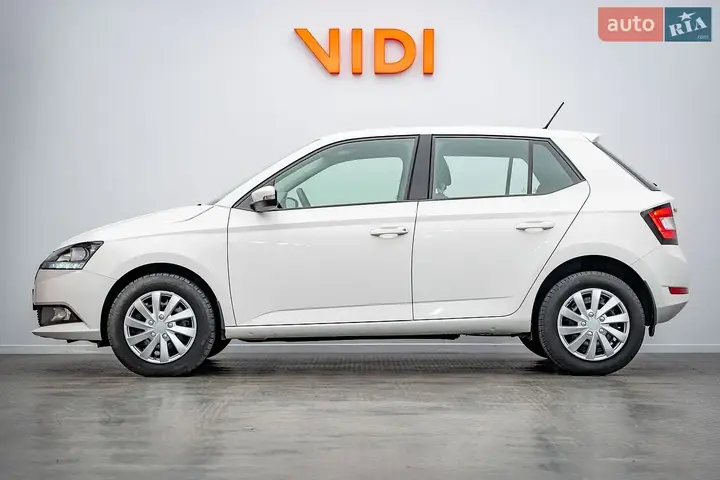 Skoda Fabia 2018 photo 3