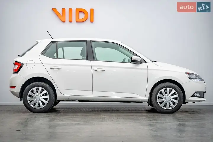 Skoda Fabia 2018 photo 4