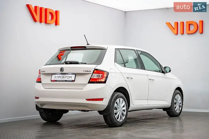 Skoda Fabia 2018 photo 2