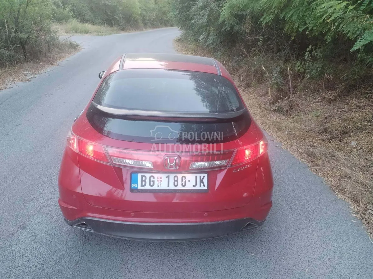 Honda Civic 2010 photo 2