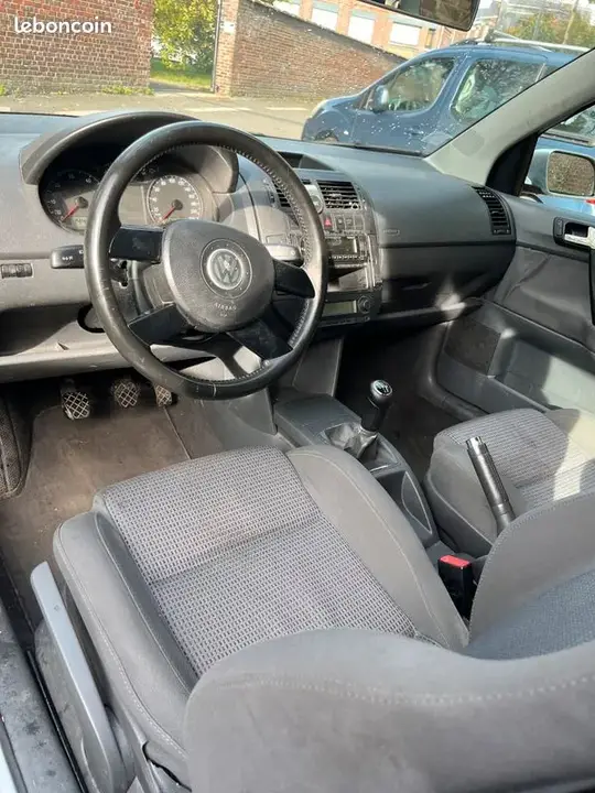 Volkswagen Polo 2004 photo 3