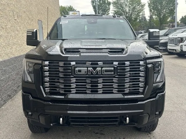 GMC Sierra 3500Hd 2026 photo 2