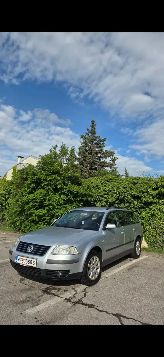 Volkswagen Passat 2002 photo 2