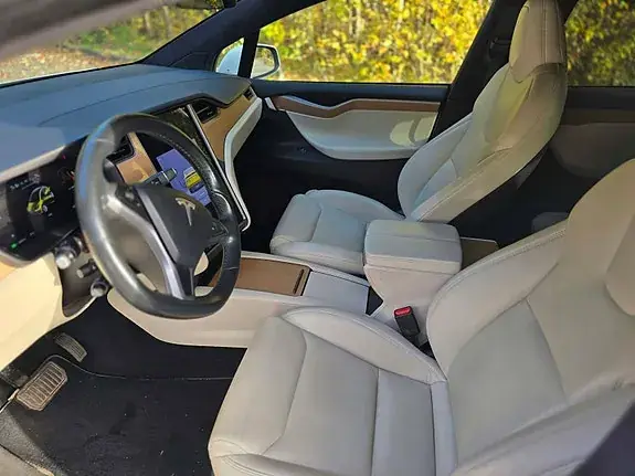 Tesla Model X 2021 photo 3