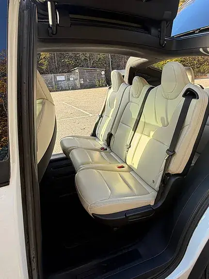 Tesla Model X 2021 photo 4