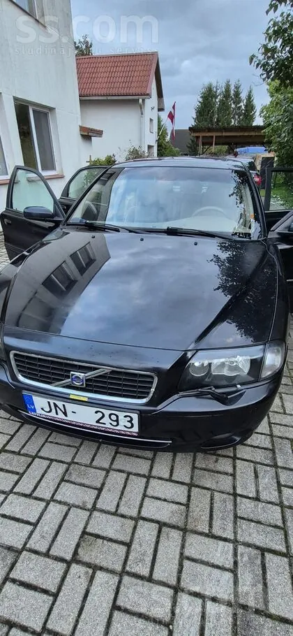 Volvo S80
