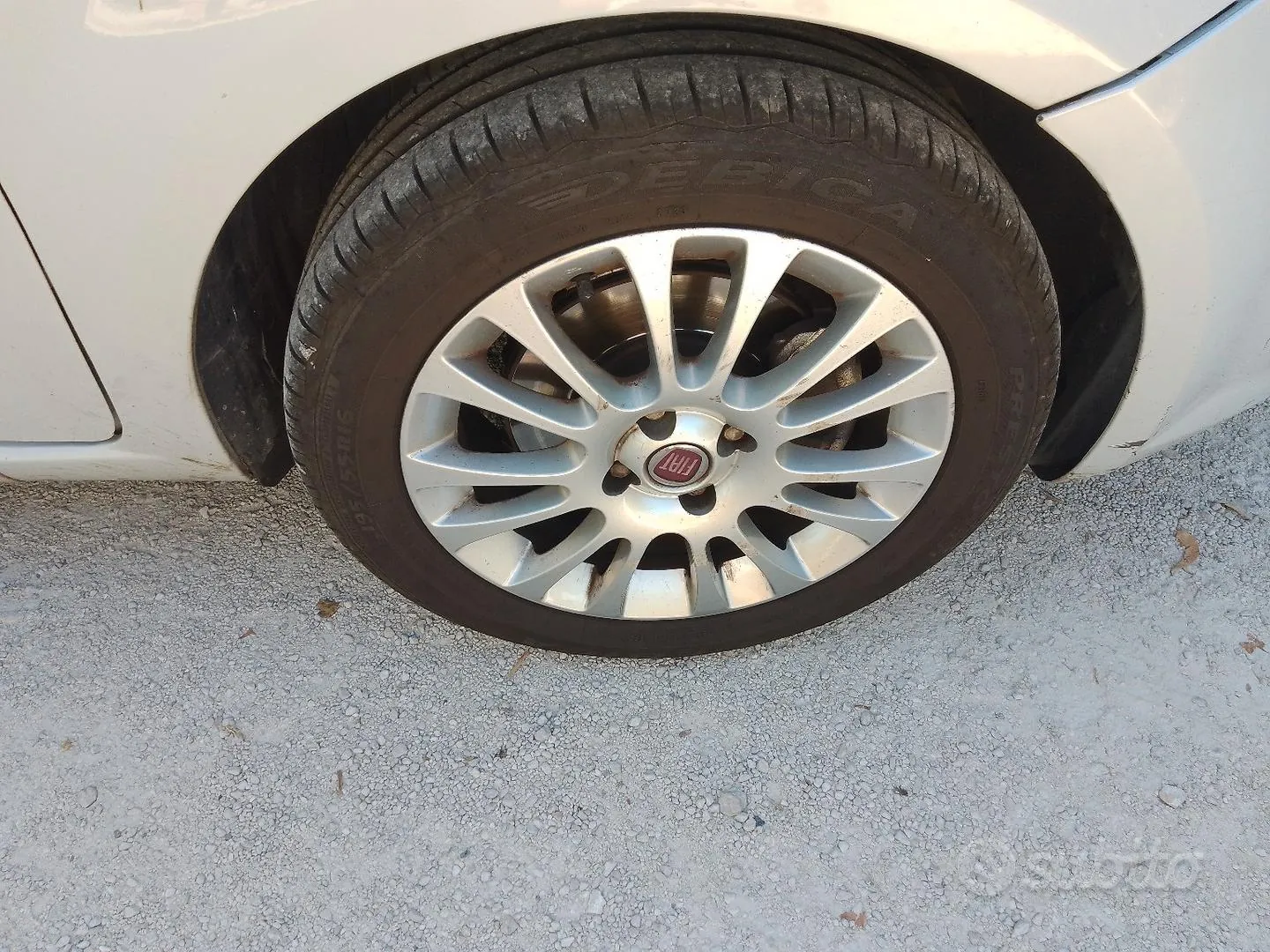 Fiat Grande Punto 2010 photo 4