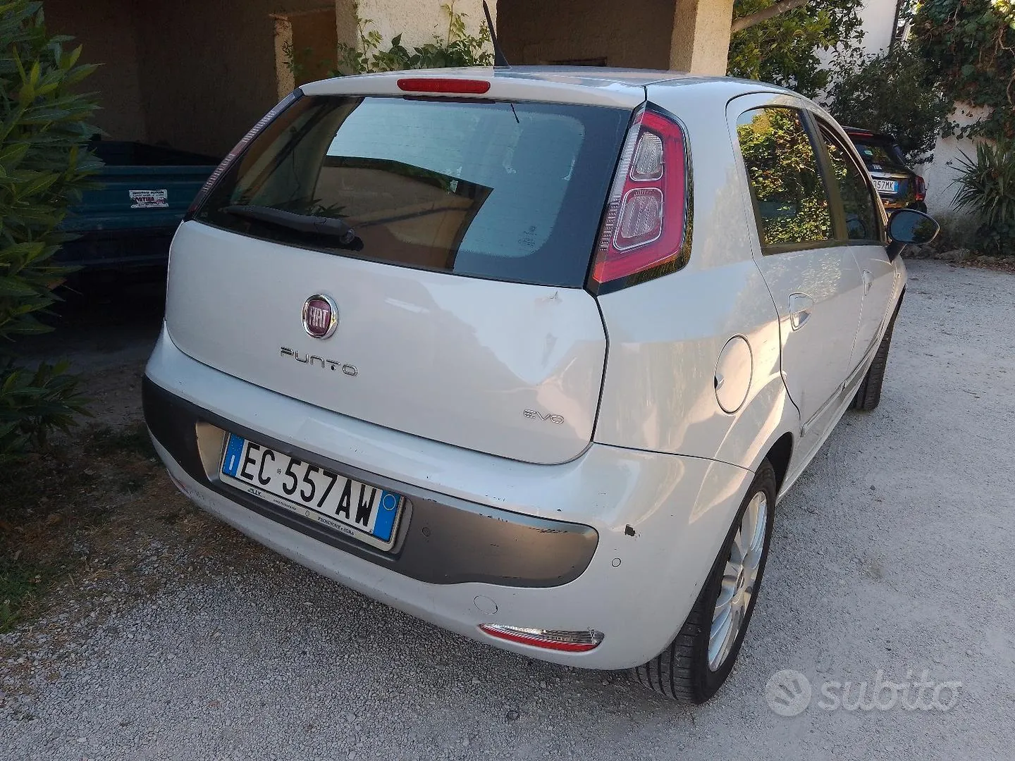 Fiat Grande Punto 2010 photo 5