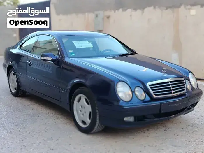 Mercedes-Benz Clk-Class 2002 photo 2