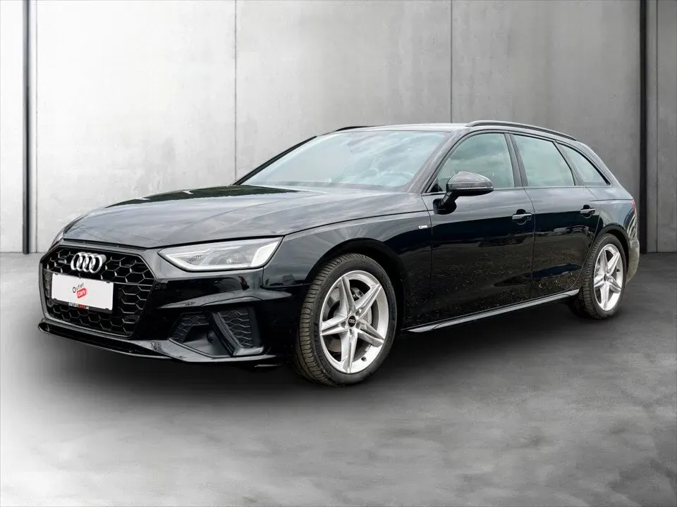 Audi A4 2023 photo 2