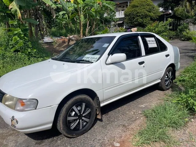 Nissan Sunny 1995 photo 4
