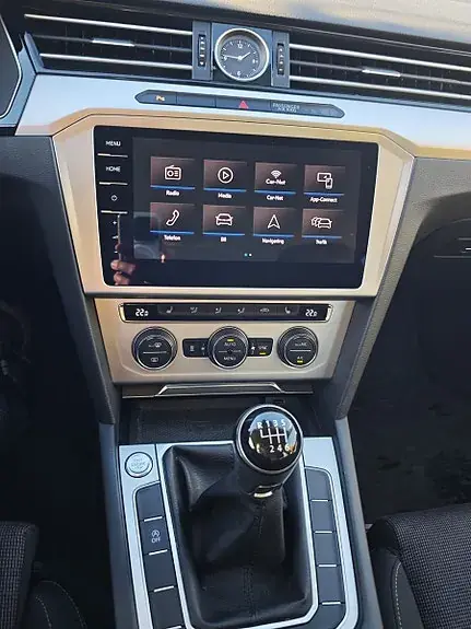 Volkswagen Passat 2018 photo 3