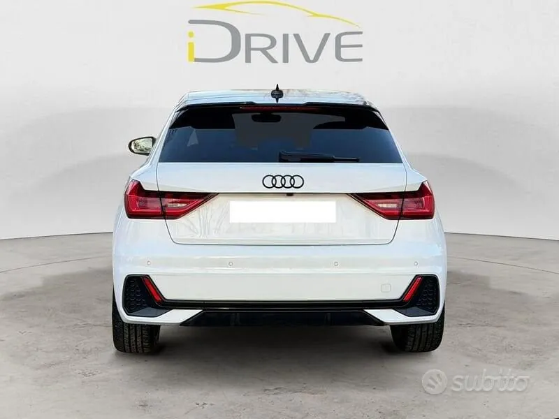 Audi A1 2025 photo 5